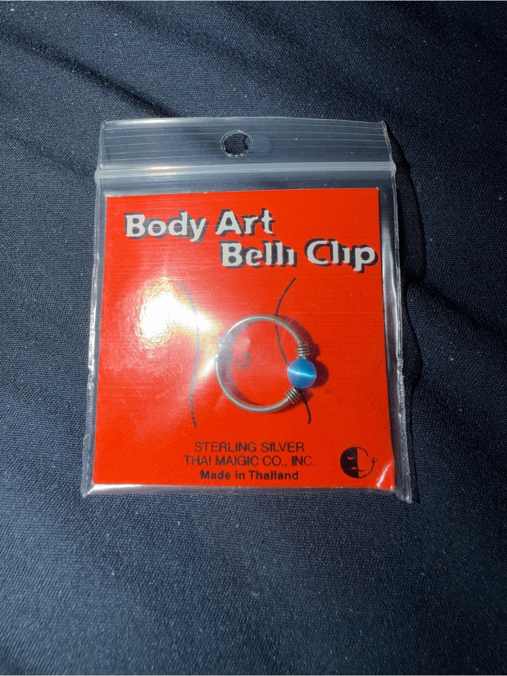 Body Art Sterling Silver Belly Clip with Blue Accent. Non pierced